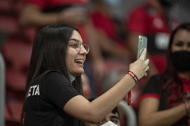 费尔南德斯 费尔南德斯